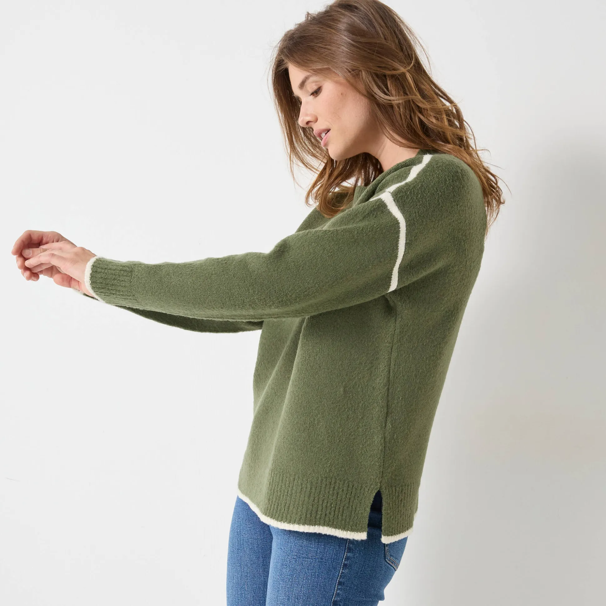 Tweekleurige trui in streelzacht tricot
