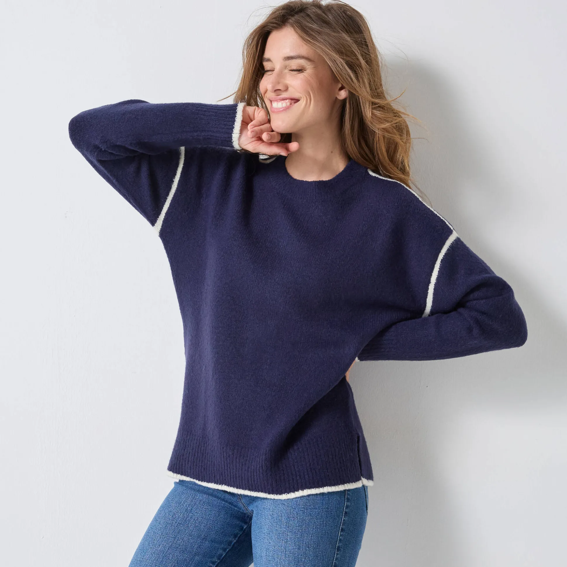Tweekleurige trui in streelzacht tricot