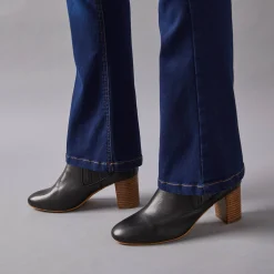 Ultracomfortabele bootcutjeans, tricot met denimeffect, kleine lengte