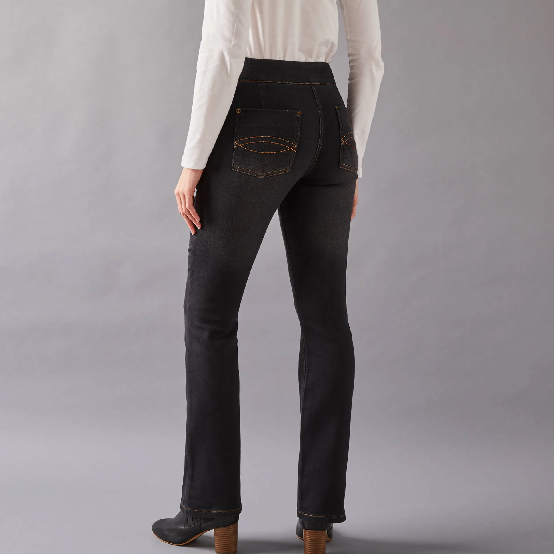 Ultracomfortabele bootcutjeans, tricot met denimeffect, kleine lengte