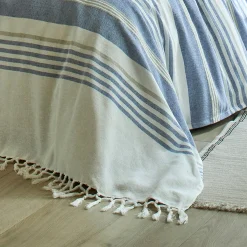 Veelkleurig artisanaal geweven sprei of plaid