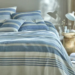 Veelkleurig artisanaal geweven sprei of plaid