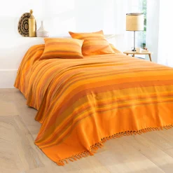 Veelkleurig artisanaal geweven sprei of plaid