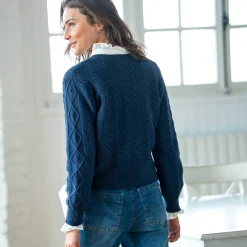 Vest in fantasietricot met kabelmotieven, knoopsluiting