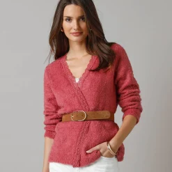 Vest in harig tricot, detail in macramé