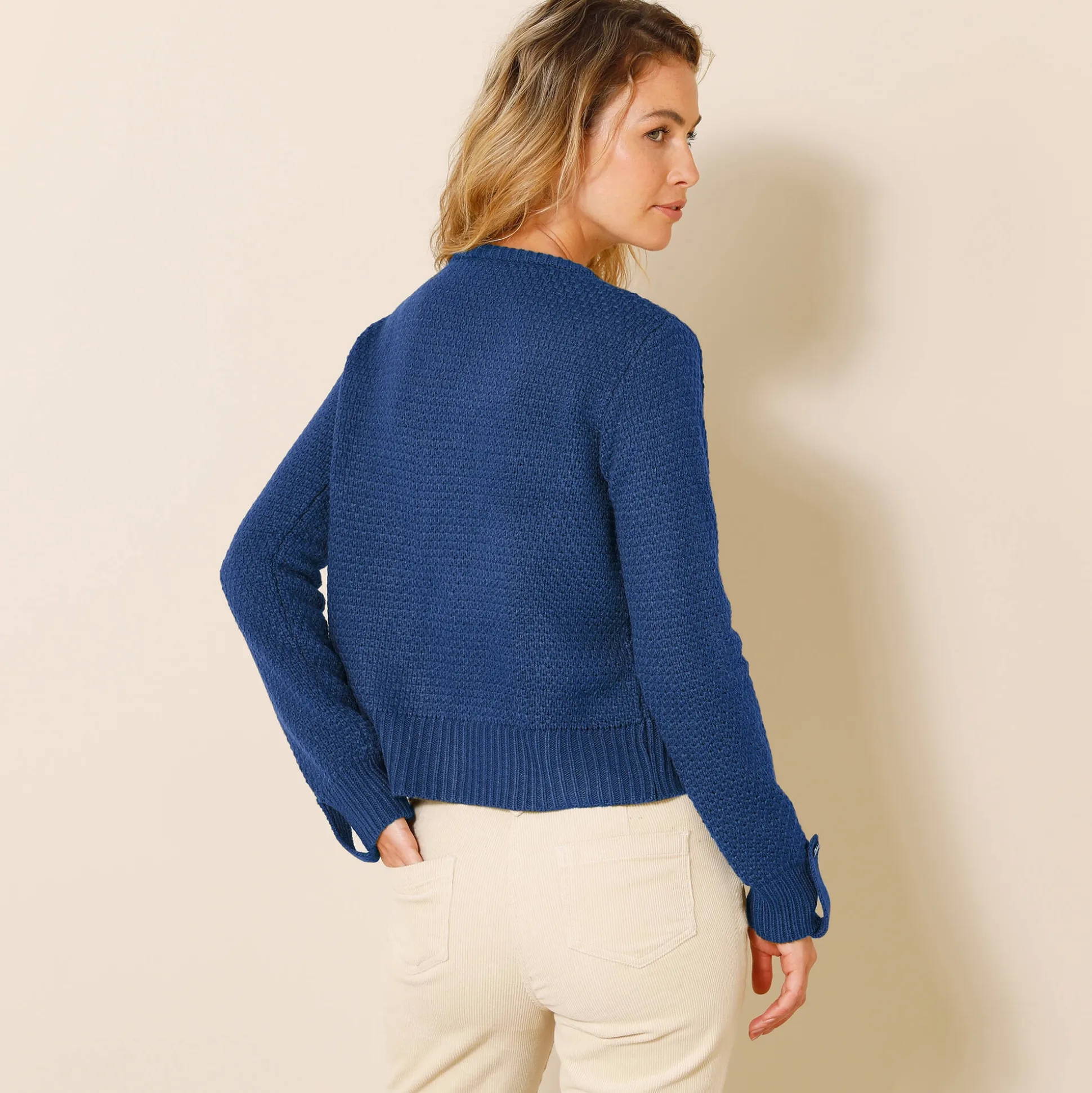 Vest in tricot met goudkleurige knopen