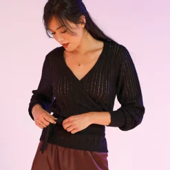 Vest in wikkelstijl met ajour en lange mouwen