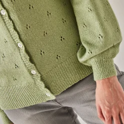 Vest met knoopsluiting en geschulpte afwerking, pointelletricot met mohairtouch