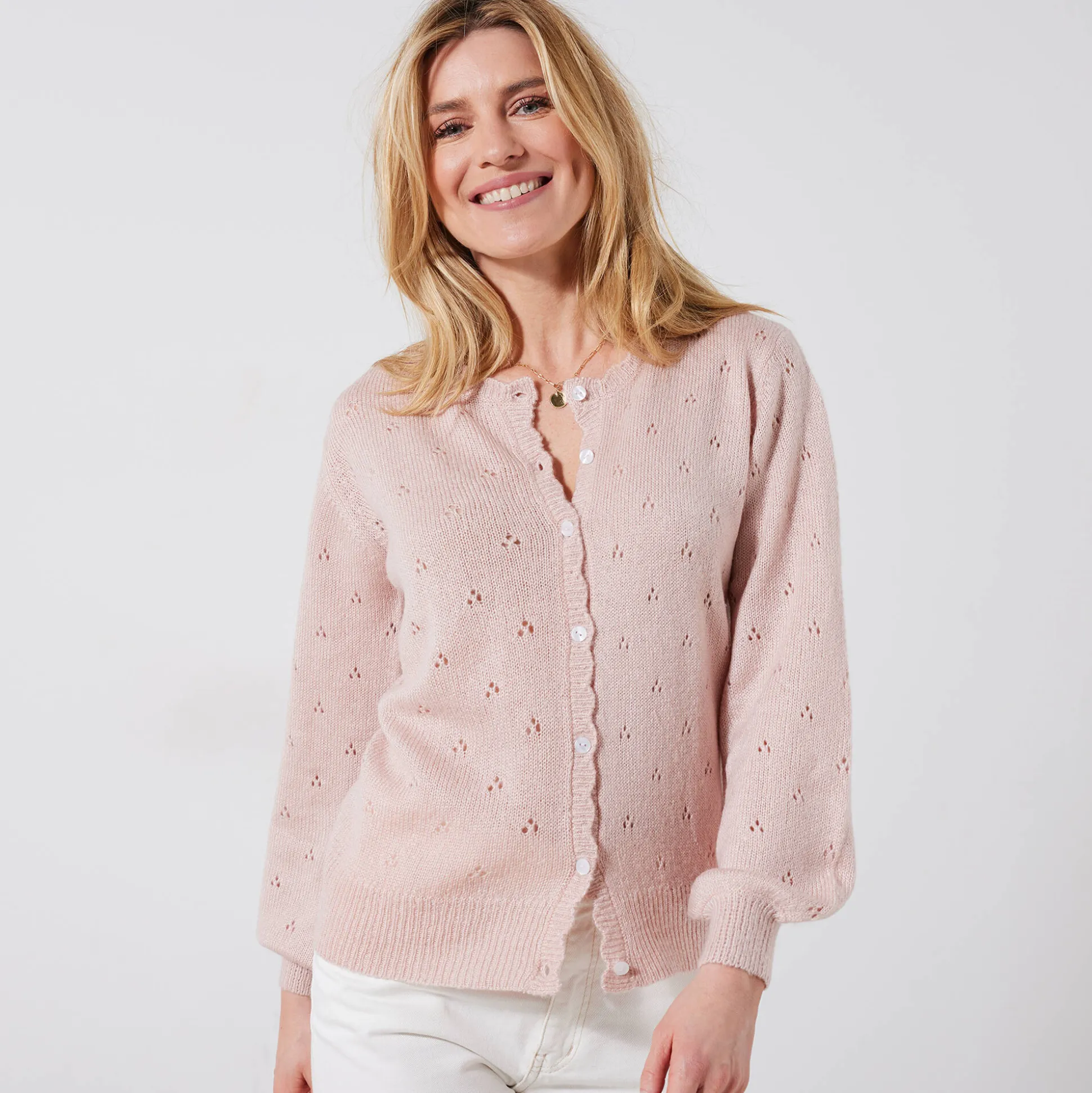 Vest met knoopsluiting en geschulpte afwerking, pointelletricot met mohairtouch
