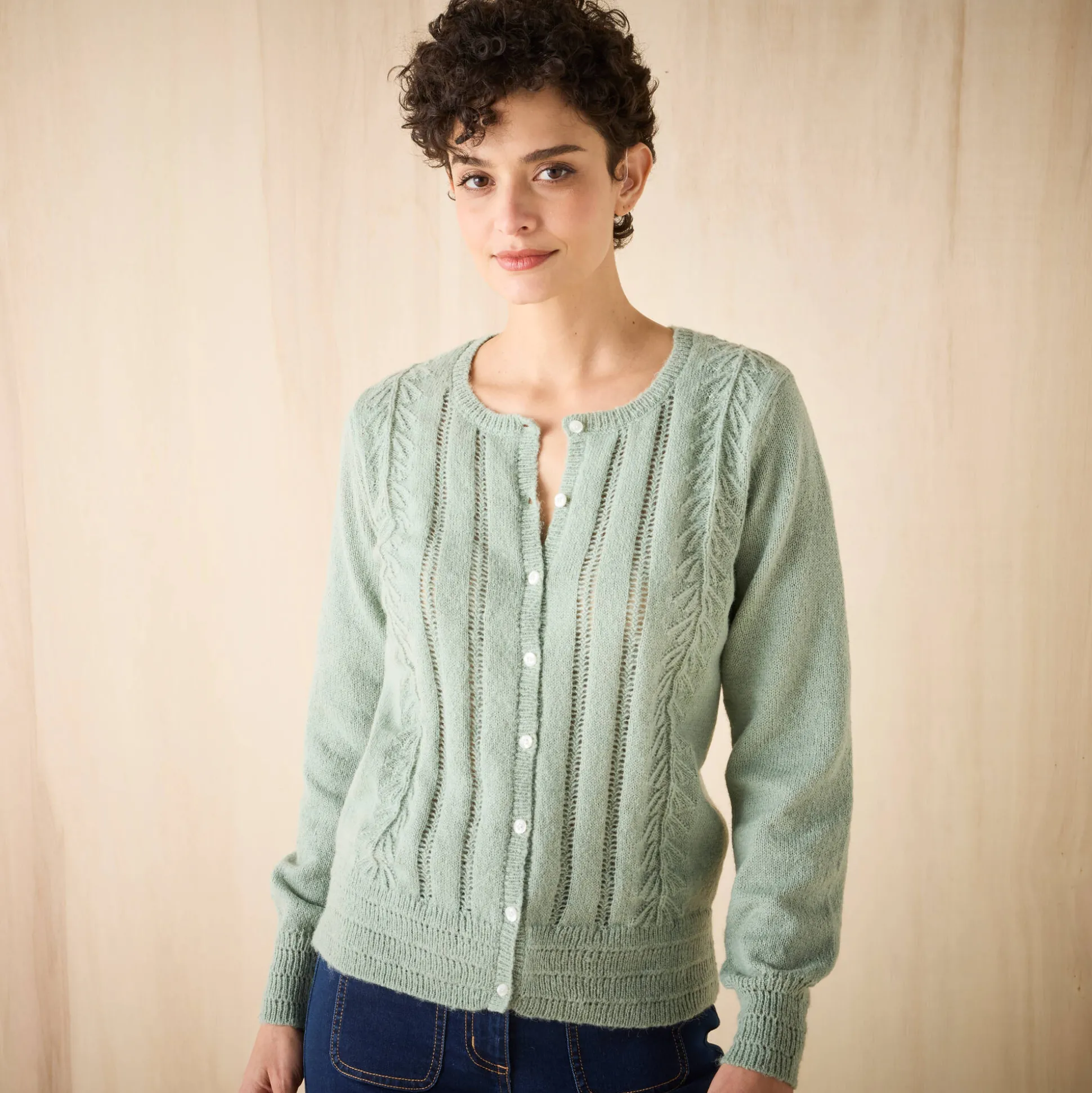 Vest met knopen en ronde hals, fantasietricot