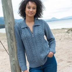 Vest met rits en polokraag, kabeltricot