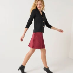 Vest met V-hals, knoopsluiting en asymmetrische onderkant