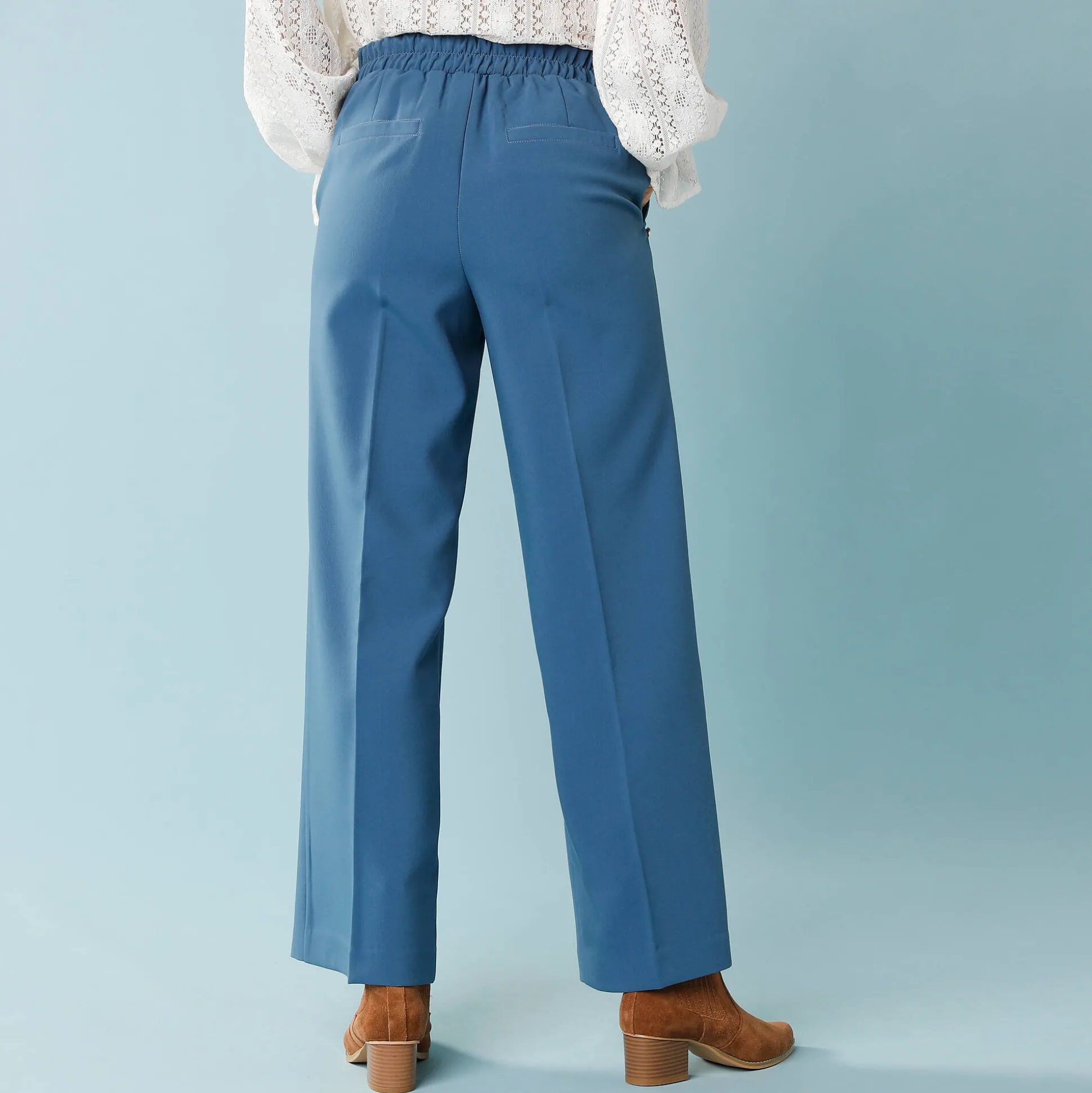 Wijde broek met hoge taille en knopen opzij, kleine lengtes