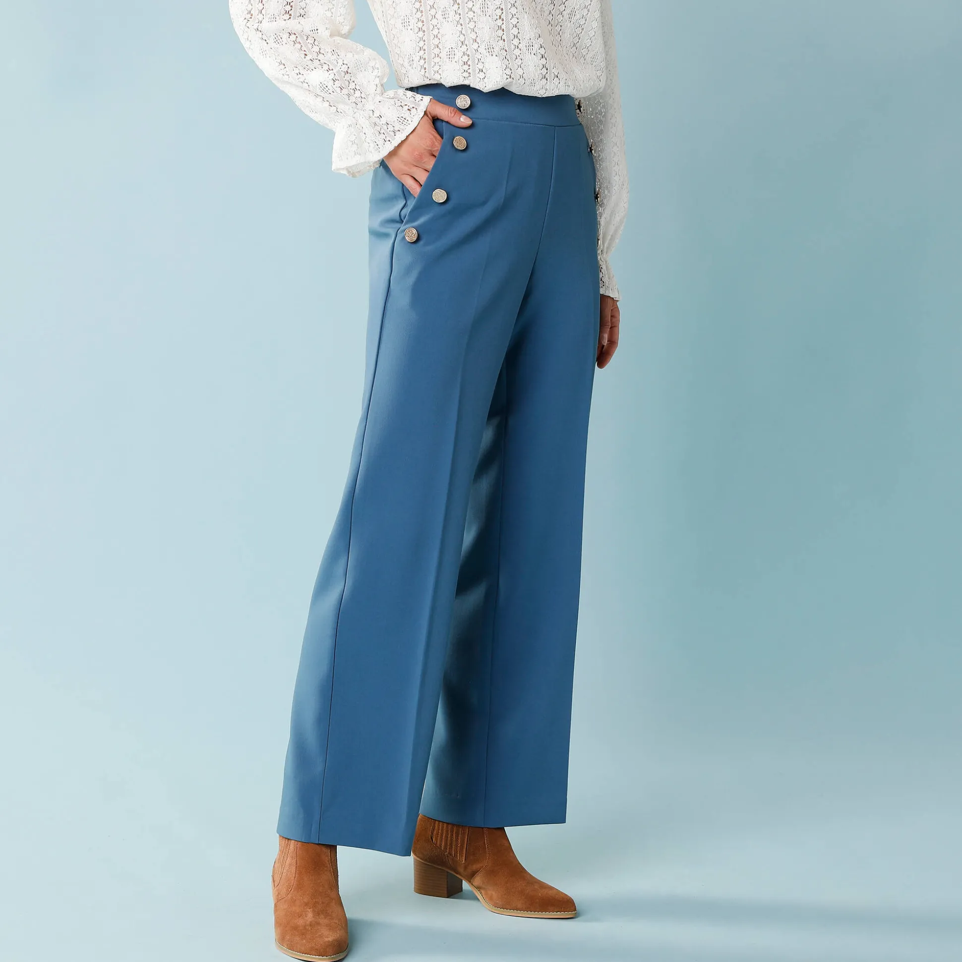 Wijde broek met hoge taille en knopen opzij, kleine lengtes