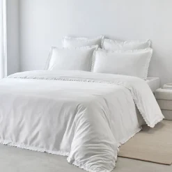 Wit bedlinnen met borduursel Colombine®